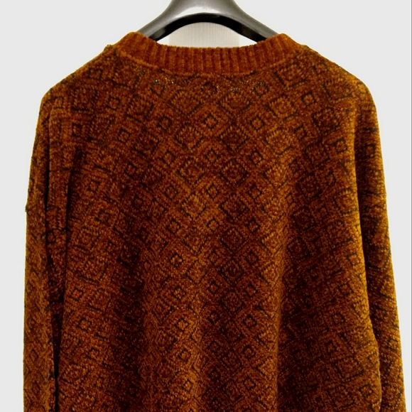 3XT Signature-Carrington sweater - NWT - Picture 4 of 7